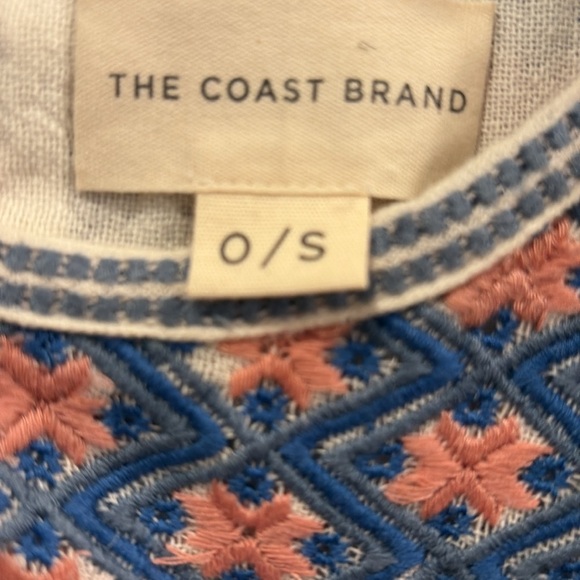 The Coast Brand Baker Embroidered 3/4 Sleeve Top - Picture 5 of 11